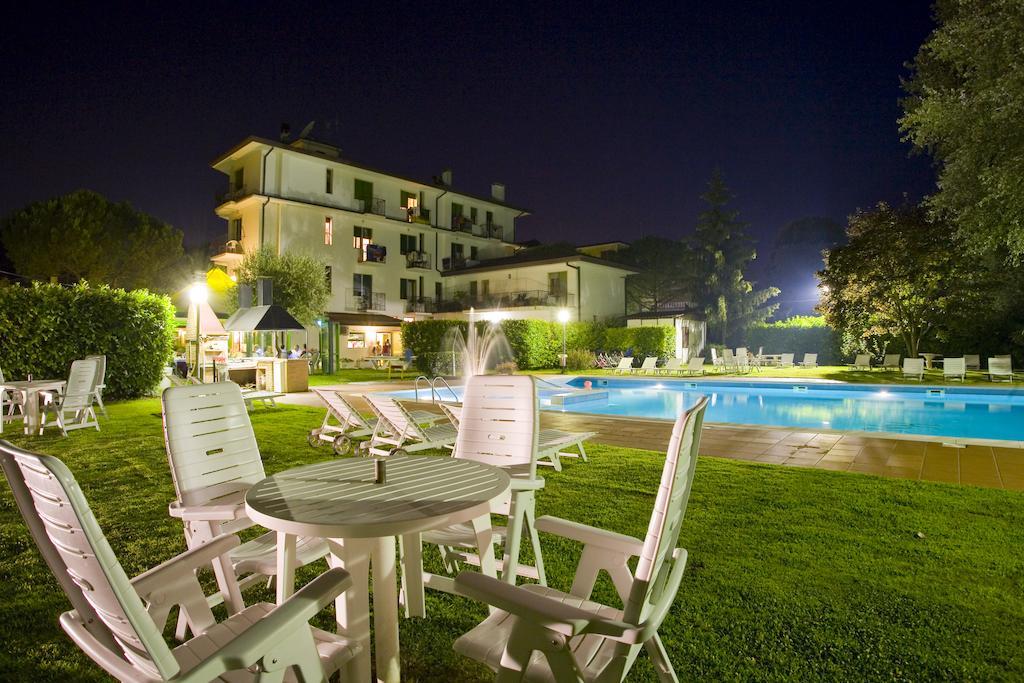 Hotel Marilu Eraclea Mare Exterior foto
