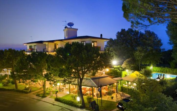Hotel Marilu Eraclea Mare Exterior foto