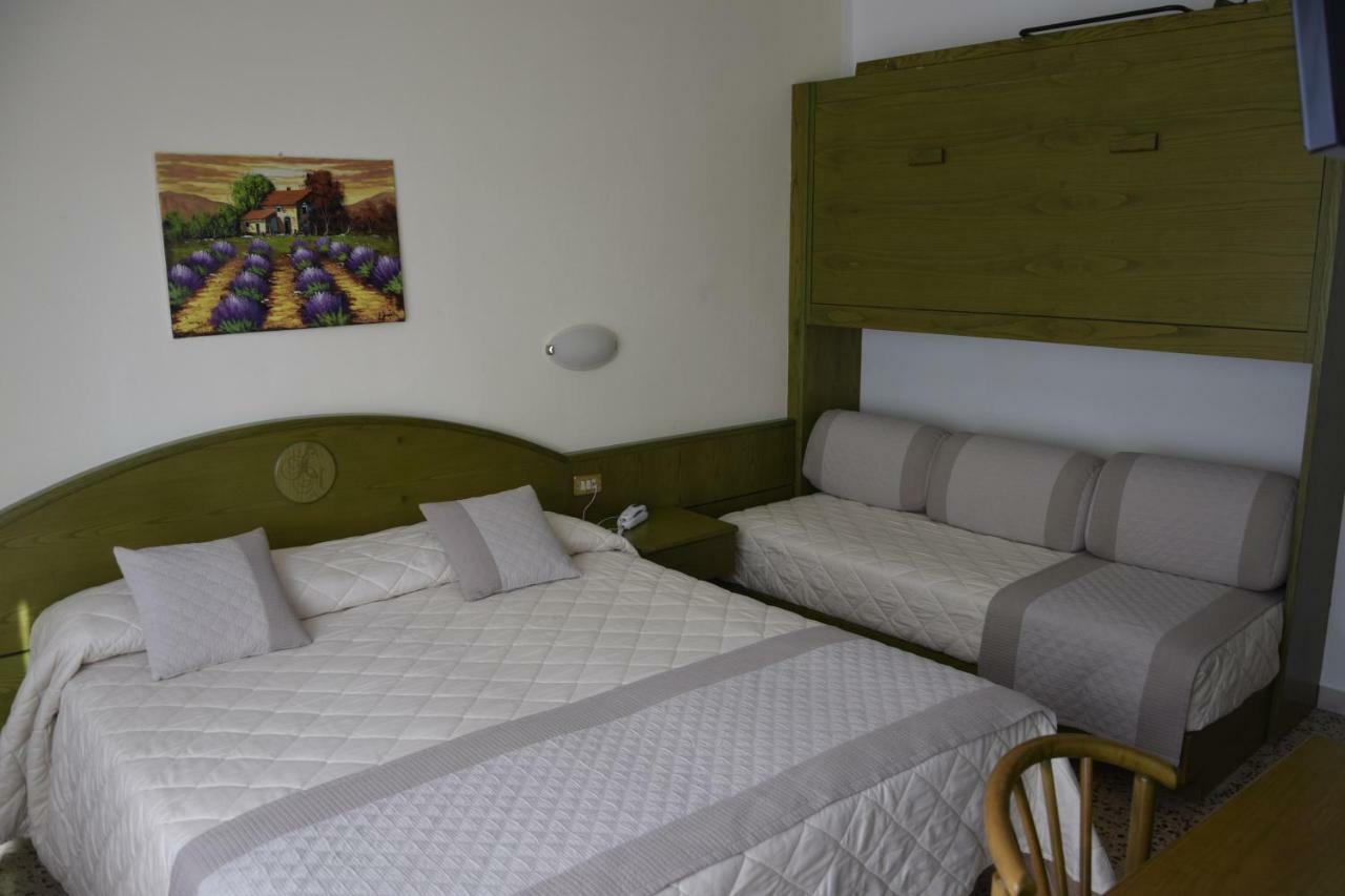 Hotel Marilu Eraclea Mare Exterior foto